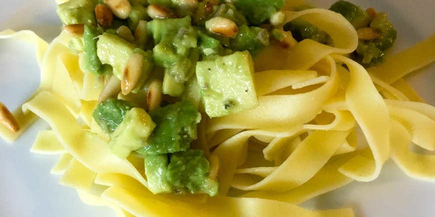 Tagliatelles et salsa d’avocat